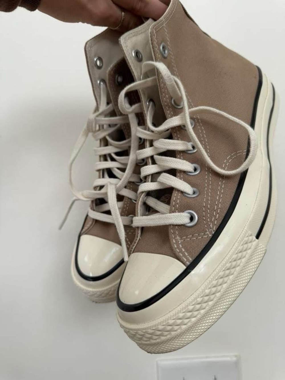 Converse High Top Sneakers Beige Cream